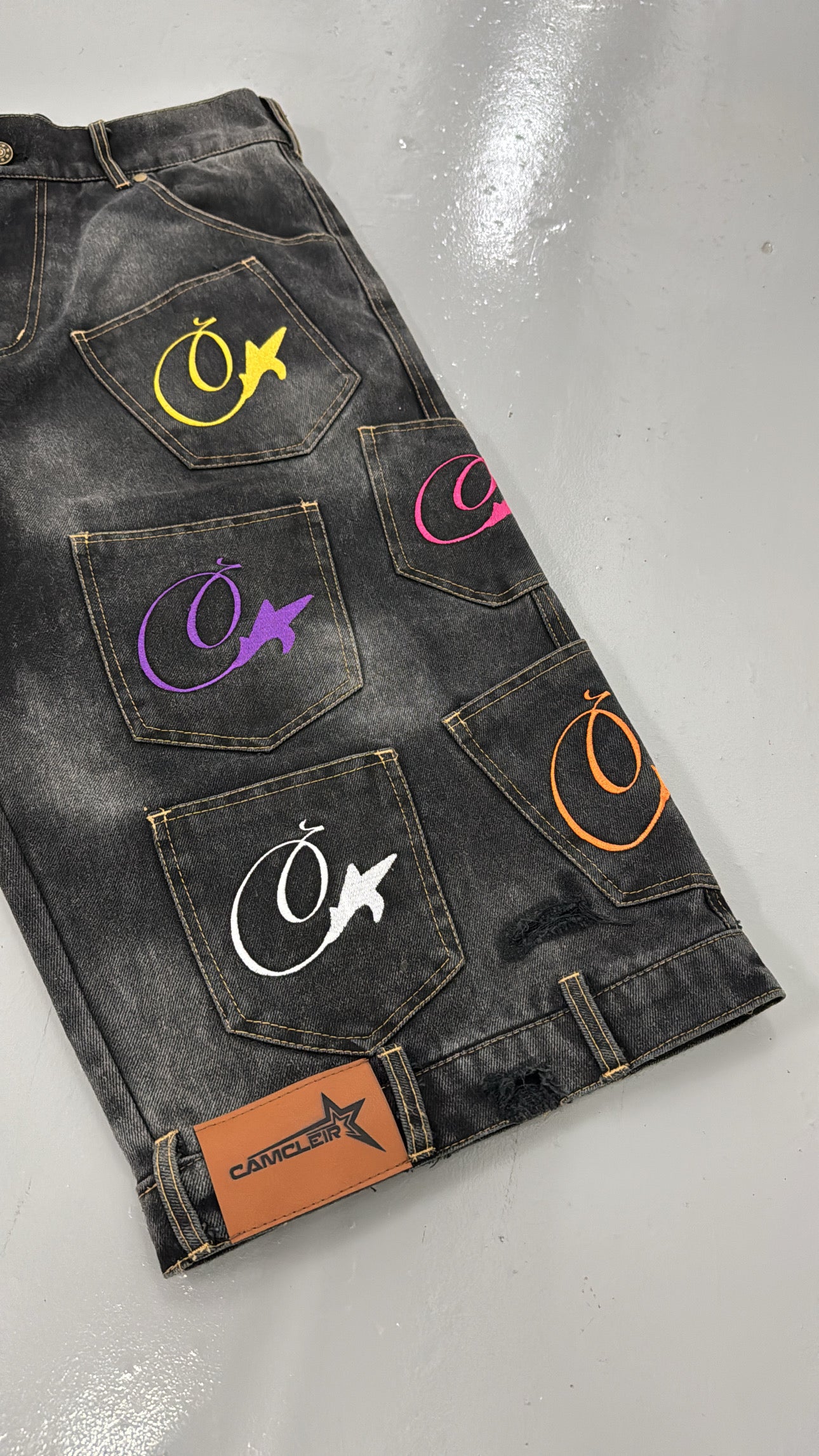 MULTI-POCKETS DENIM JORTS